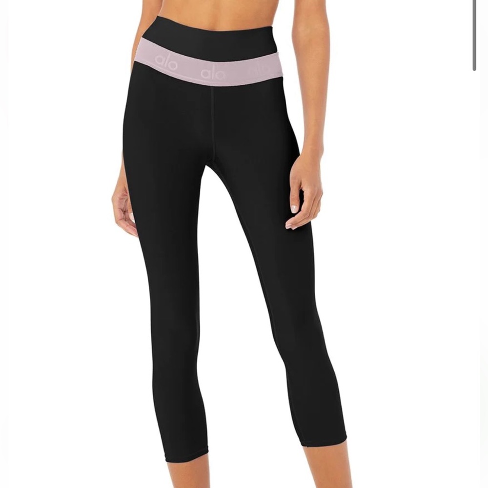 Alo Yoga XS High-Waist Fitness Capri Legging size xs